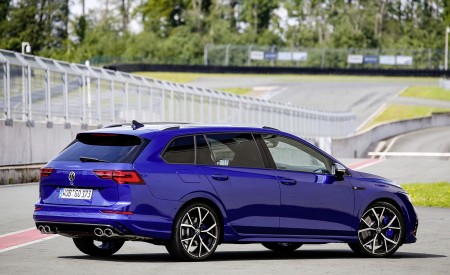 2022 Volkswagen Golf R Estate Rear Three-Quarter Wallpapers 450x275 (36)