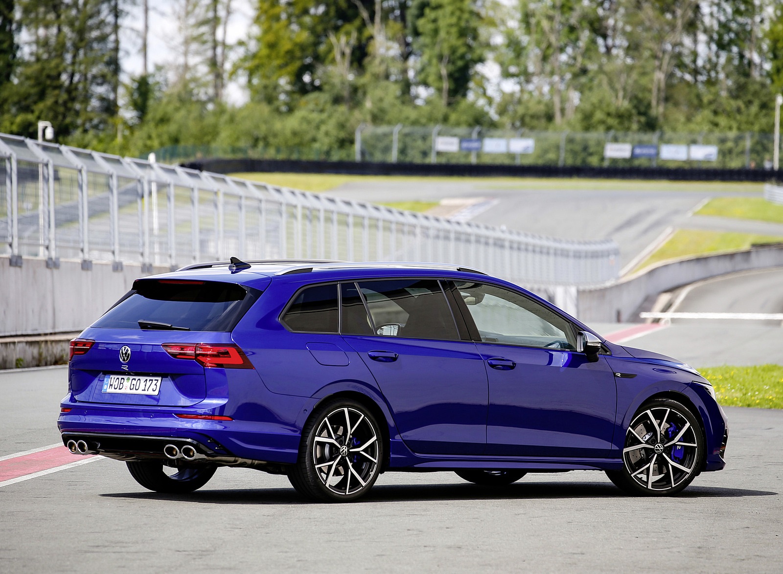 2022 Volkswagen Golf R Estate Rear Three-Quarter Wallpapers (14)