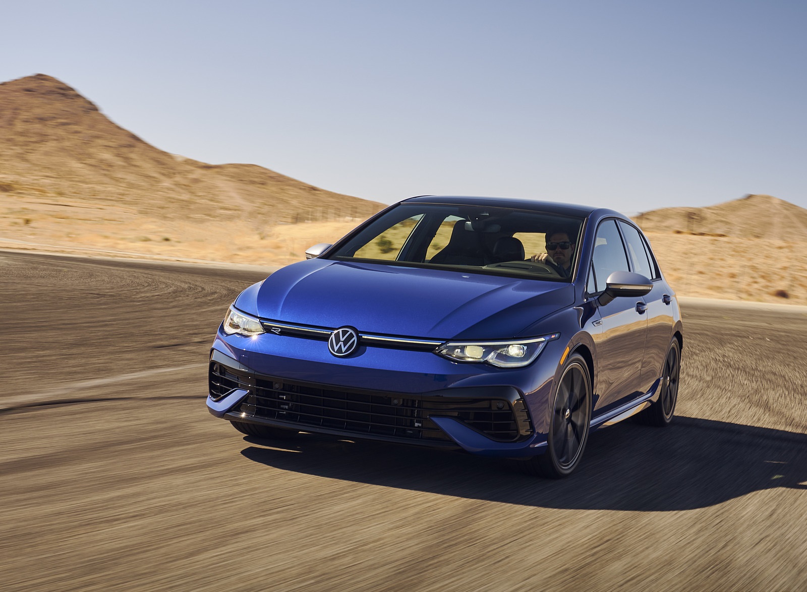 2022 Volkswagen Golf R (US-Spec) Front Wallpapers (7)