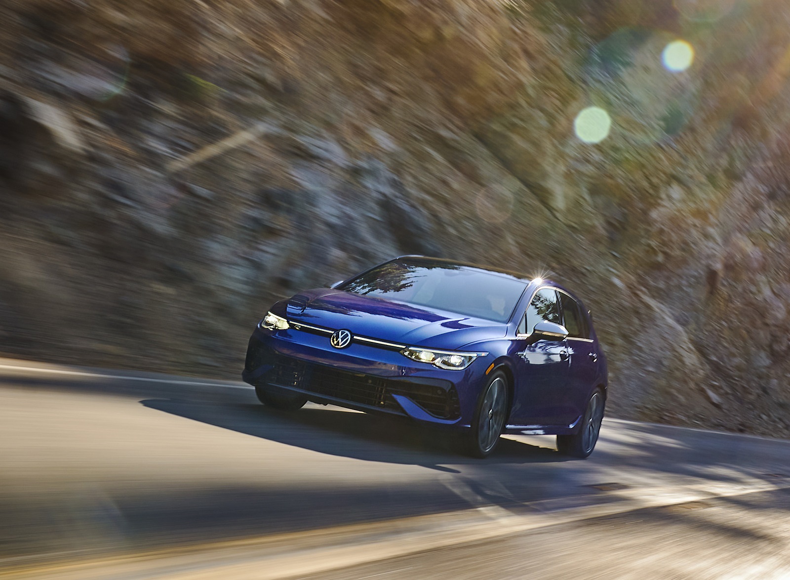 2022 Volkswagen Golf R (US-Spec) Front Wallpapers (4)