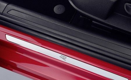 2022 Volkswagen Taigo R-Line Door Sill Wallpapers 450x275 (35)
