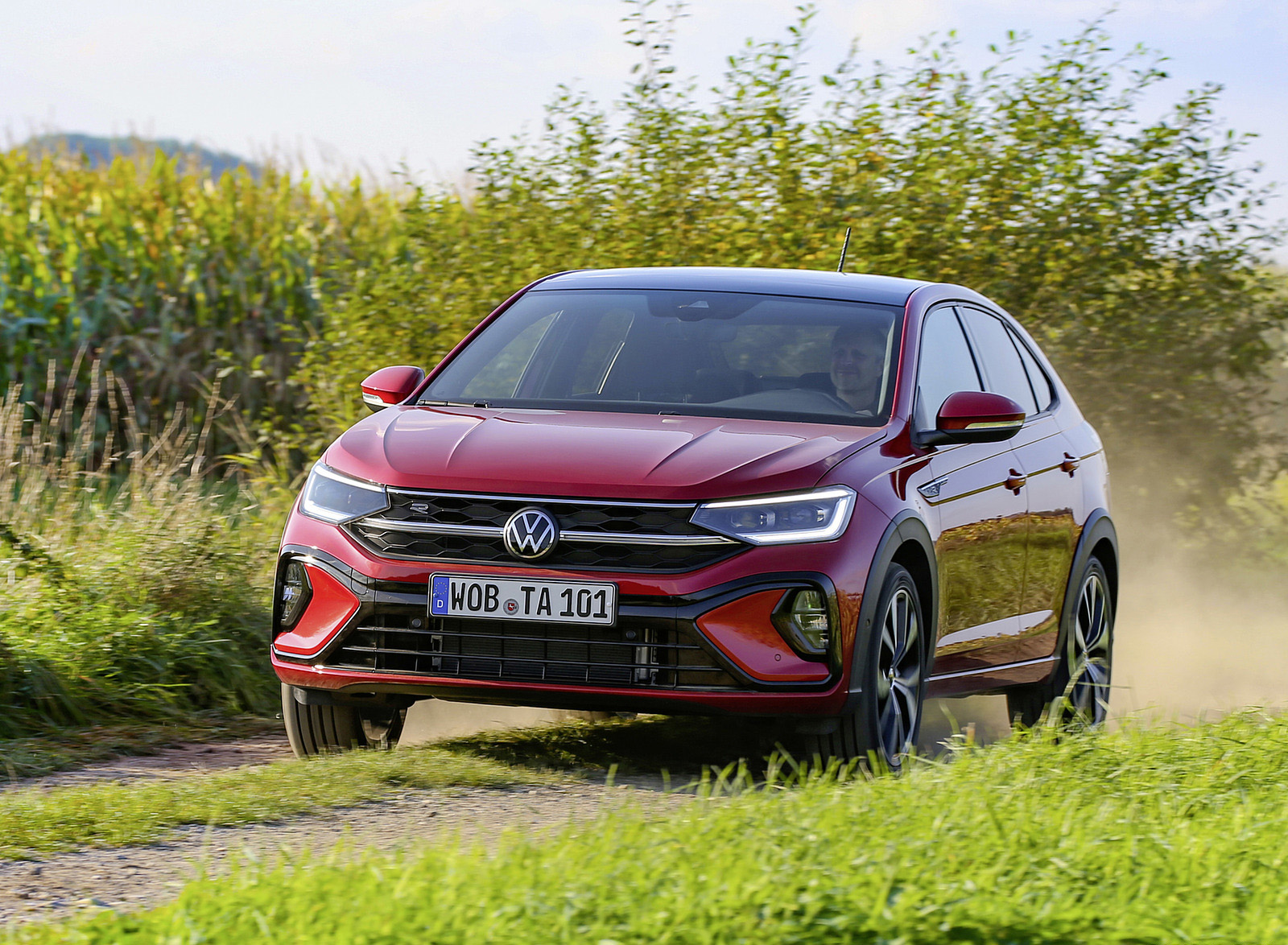 2022 Volkswagen Taigo R-Line Front Wallpapers #28 of 43