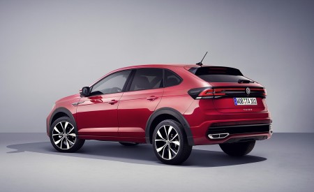 2022 Volkswagen Taigo R-Line Rear Three-Quarter Wallpapers 450x275 (27)