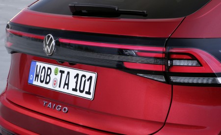 2022 Volkswagen Taigo R-Line Tail Light Wallpapers 450x275 (20)