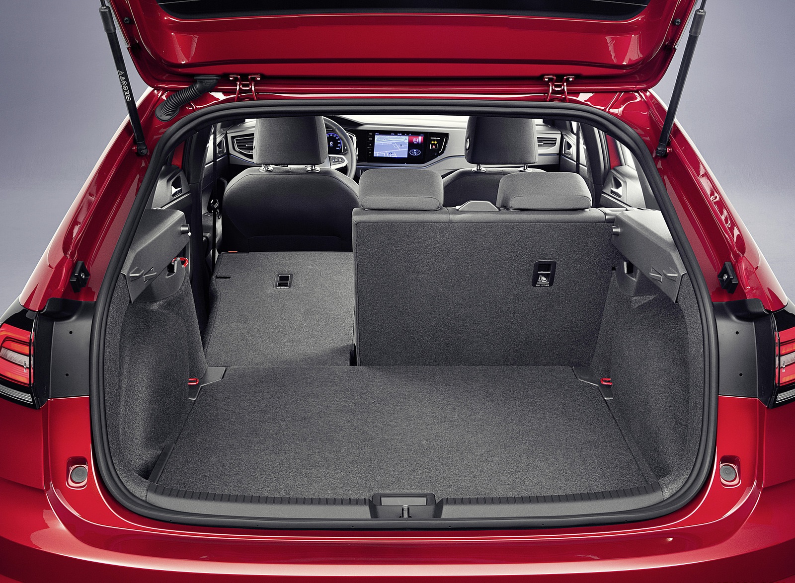 2022 Volkswagen Taigo R-Line Trunk Wallpapers #18 of 43