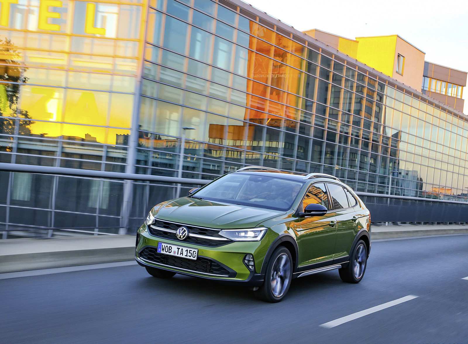 2022 Volkswagen Taigo Style Front Three-Quarter Wallpapers  (8)