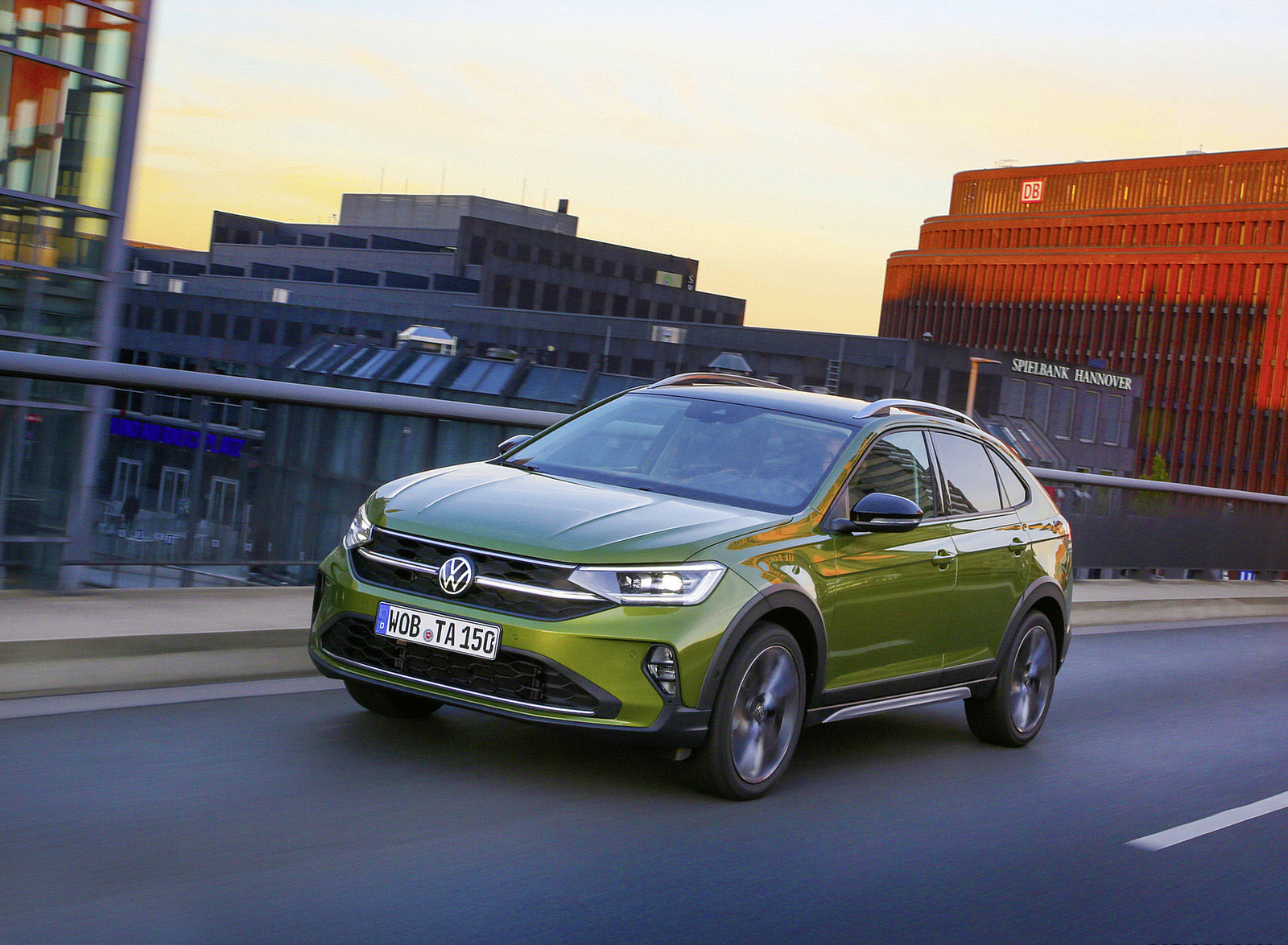 2022 Volkswagen Taigo Style Front Three-Quarter Wallpapers (5)