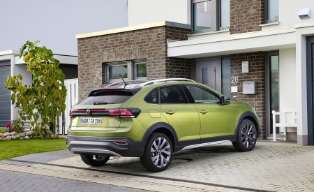 2022 Volkswagen Taigo Style Rear Three-Quarter Wallpapers 450x275 (24)