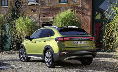 2022 Volkswagen Taigo Style Rear Three-Quarter Wallpapers 450x275 (22)