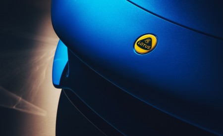 2023 Lotus Emira Badge Wallpapers 450x275 (76)