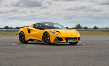2023 Lotus Emira (Color: Hethel Yellow) Front Three-Quarter Wallpapers 450x275 (16)
