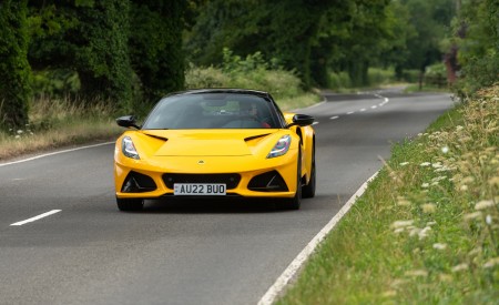 2023 Lotus Emira (Color: Hethel Yellow) Front Wallpapers 450x275 (11)