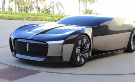 2021 Lincoln Anniversary concept Front Three-Quarter Wallpapers 450x275 (13)