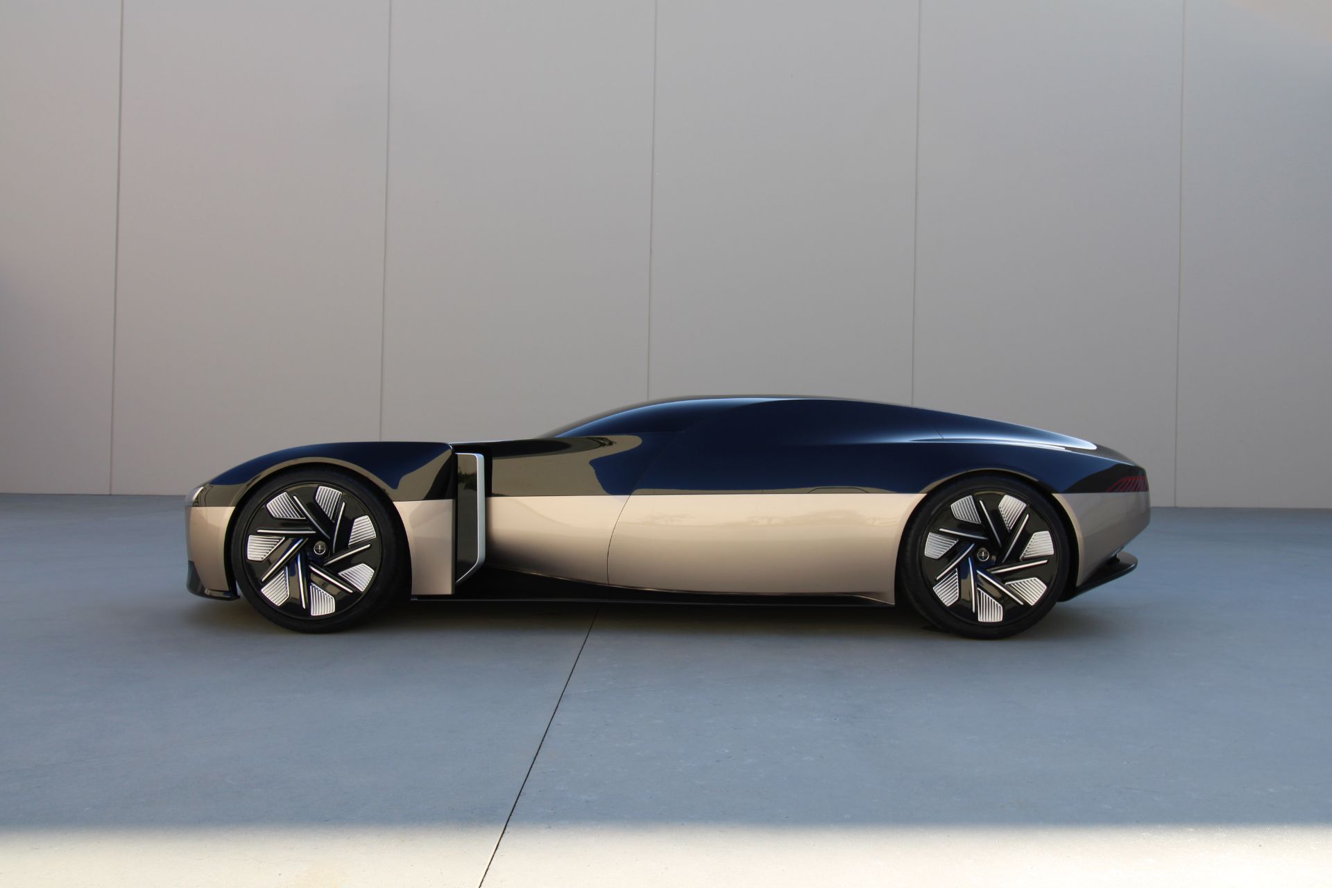 2021 Lincoln Anniversary concept Side Wallpapers (11)