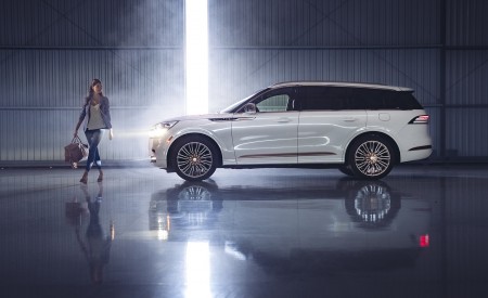 2021 Lincoln Aviator Shinola Concept Side Wallpapers 450x275 (8)