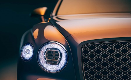 2022 Bentley Flying Spur Mulliner Headlight Wallpapers 450x275 (5)