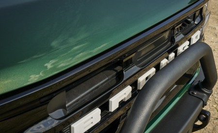 2022 Ford Bronco 4-Door (Color: Eruption Green) Grille Wallpapers 450x275 (42)