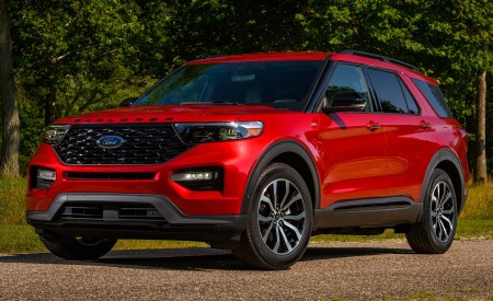 2022 Ford Explorer ST-Line Front Three-Quarter Wallpapers 450x275 (9)