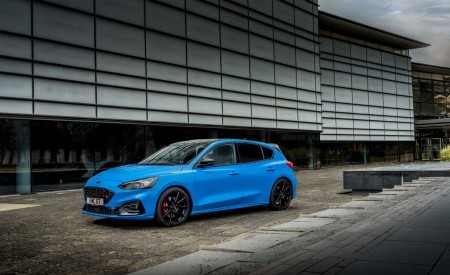 2022 Ford Focus ST Edition Front Three-Quarter Wallpapers 450x275 (17)