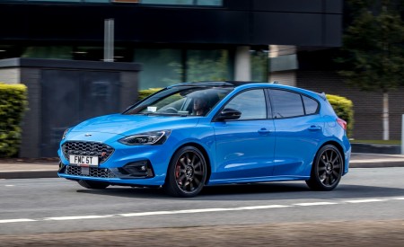 2022 Ford Focus ST Edition Front Three-Quarter Wallpapers 450x275 (13)