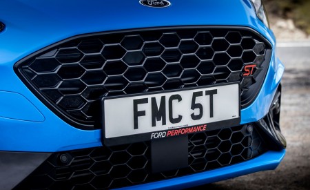 2022 Ford Focus ST Edition Grill Wallpapers 450x275 (26)
