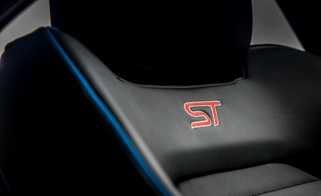 2022 Ford Focus ST Edition Interior Seats Wallpapers 450x275 (36)