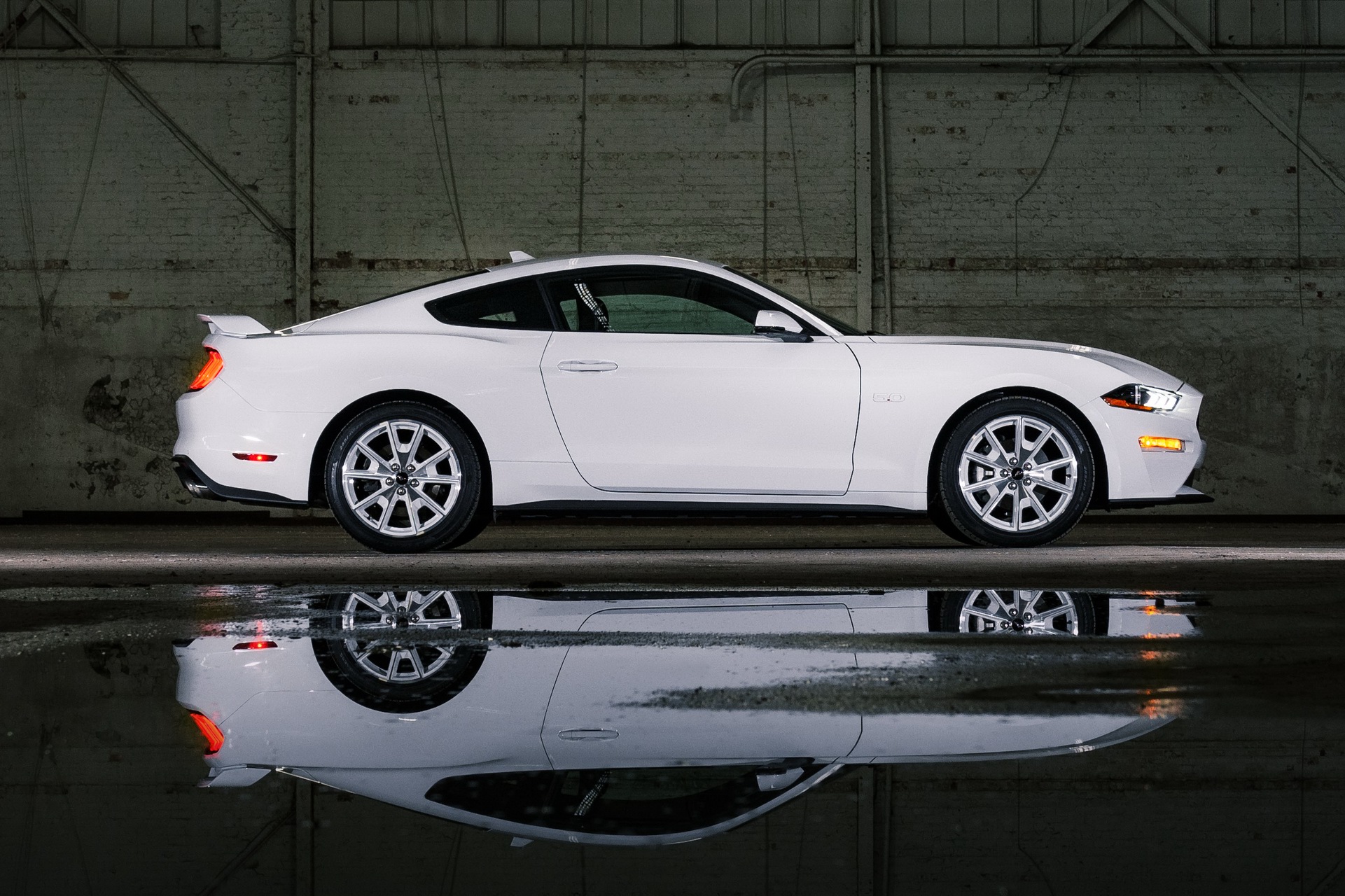 2022 Ford Mustang Ice White Appearance Package Side Wallpapers (4)