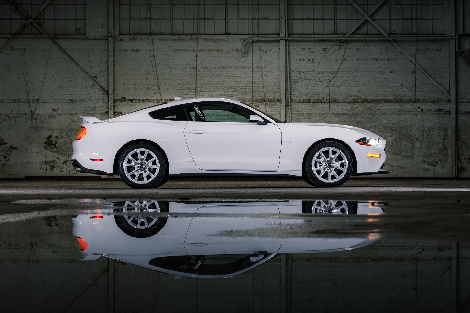 2022 Ford Mustang Ice White Appearance Package Side Wallpapers (5)