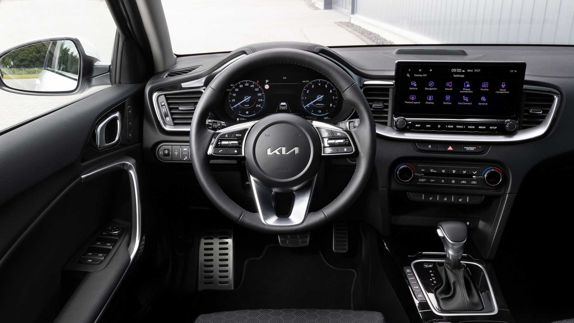 2022 Kia Ceed GT-Line Interior Wallpapers (13)