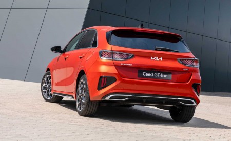 2022 Kia Ceed GT-Line Rear Wallpapers 450x275 (8)