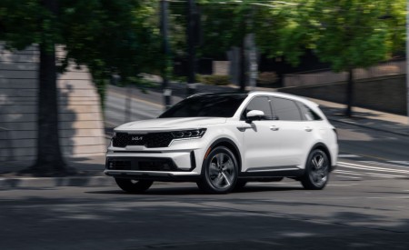 2022 Kia Sorento Plug-in Hybrid Front Three-Quarter Wallpapers 450x275 (6)