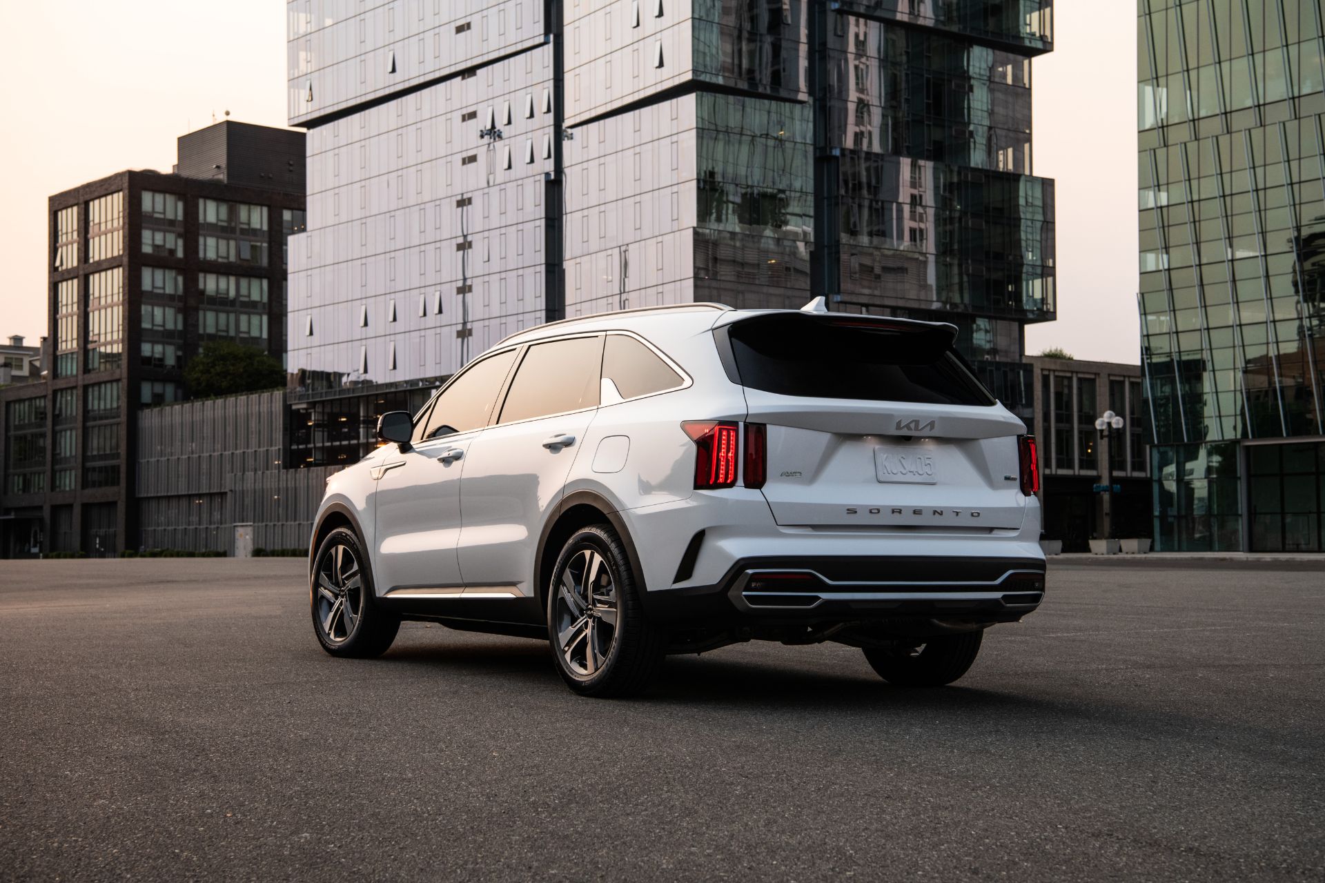 2022 Kia Sorento Plug-in Hybrid Rear Three-Quarter Wallpapers #14 of 38