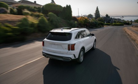 2022 Kia Sorento Plug-in Hybrid Rear Three-Quarter Wallpapers 450x275 (9)