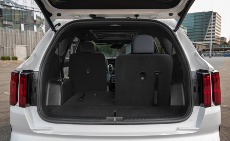 2022 Kia Sorento Plug-in Hybrid Trunk Wallpapers 450x275 (38)
