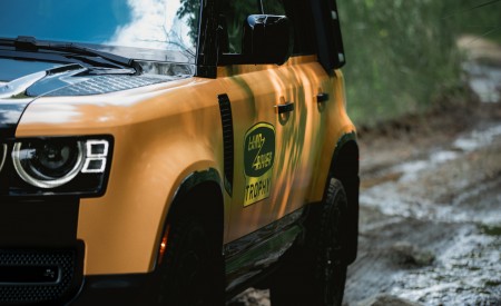 2022 Land Rover Defender Trophy Edition Headlight Wallpapers 450x275 (9)