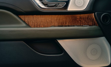 2022 Lincoln Navigator Black Label Invitation (Color: Chroma Caviar) Interior Detail Wallpapers 450x275 (71)