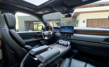 2022 Lincoln Navigator Black Label Invitation (Color: Chroma Caviar) Interior Wallpapers 450x275 (66)