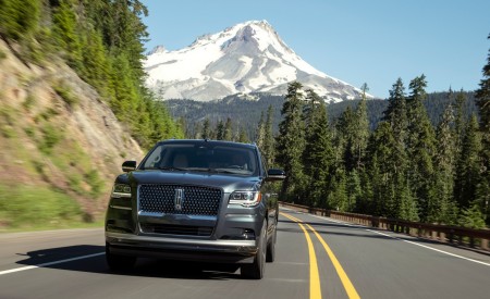 2022 Lincoln Navigator Reserve (Color: Flight Blue) Front Wallpapers 450x275 (5)