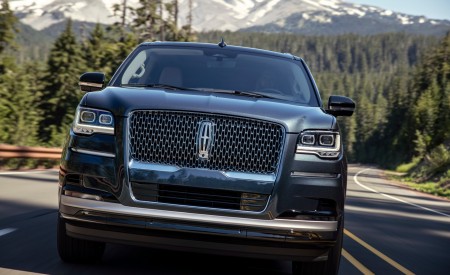 2022 Lincoln Navigator Reserve (Color: Flight Blue) Front Wallpapers 450x275 (6)