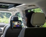 2022 Lincoln Navigator Reserve (Color: Flight Blue) Interior Rear-Seat Entertainment System Wallpapers 150x120 (26)