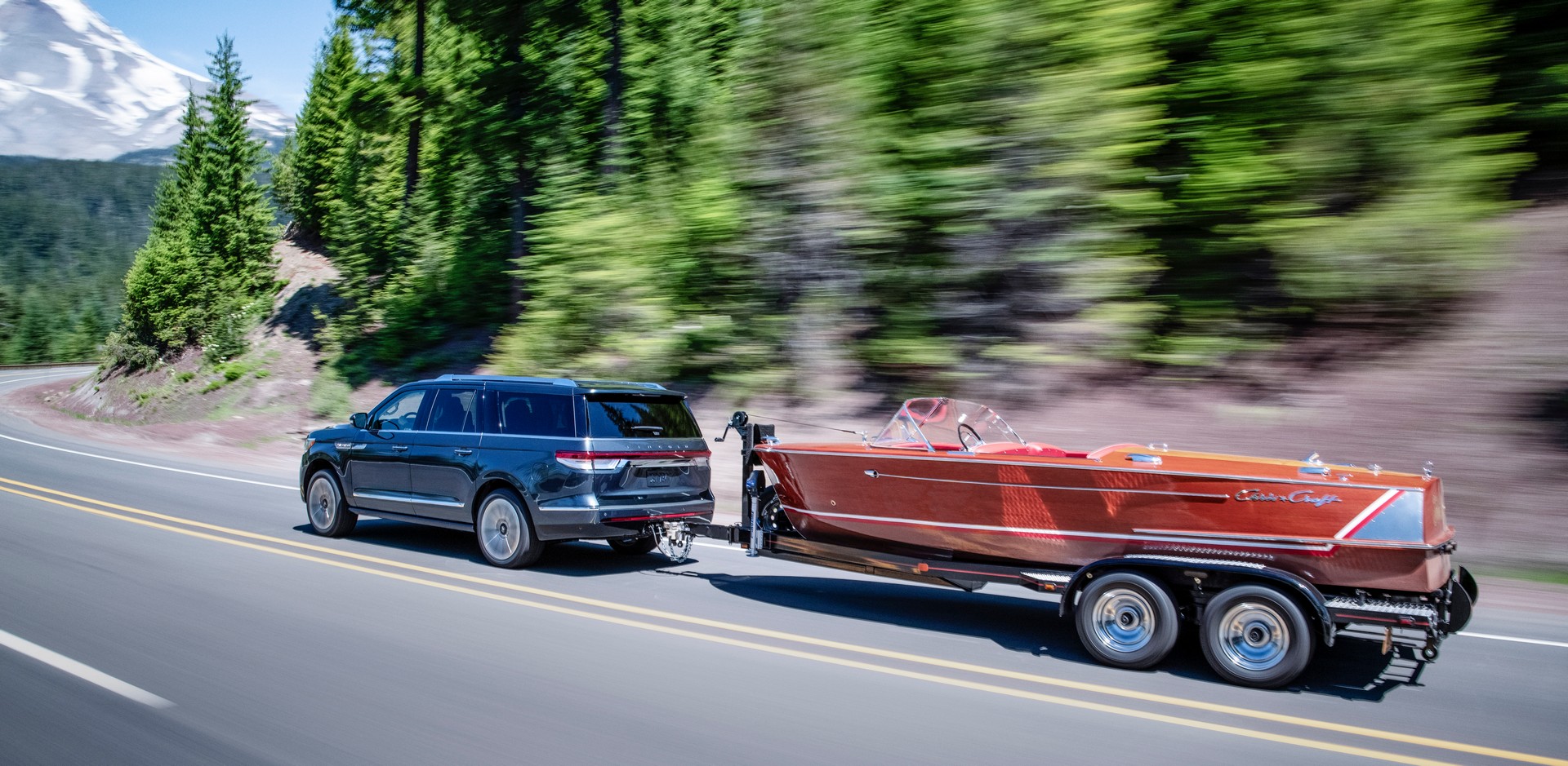 2022 Lincoln Navigator Reserve (Color: Flight Blue) Rear Three-Quarter Wallpapers (3)