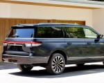 2022 Lincoln Navigator Reserve (Color: Flight Blue) Rear Three-Quarter Wallpapers 150x120 (10)