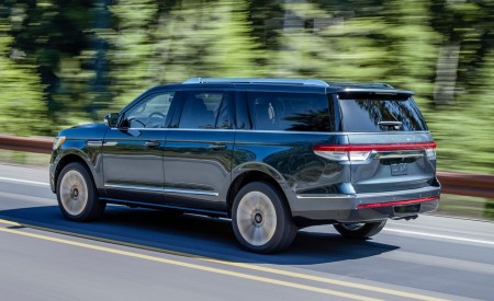 2022 Lincoln Navigator Reserve (Color: Flight Blue) Rear Three-Quarter Wallpapers 450x275 (4)