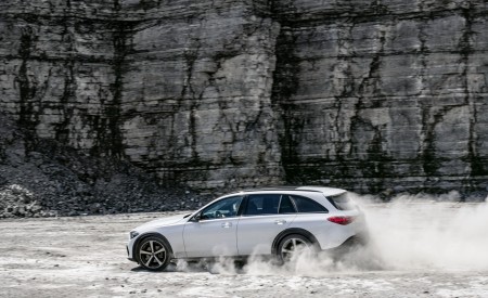 2022 Mercedes-Benz C-Class All-Terrain Off-Road Wallpapers 450x275 (9)