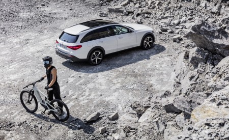 2022 Mercedes-Benz C-Class All-Terrain Rear Three-Quarter Wallpapers 450x275 (16)