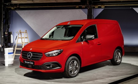 2022 Mercedes-Benz Citan Front Three-Quarter Wallpapers 450x275 (61)