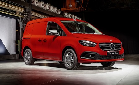 2022 Mercedes-Benz Citan Front Three-Quarter Wallpapers 450x275 (63)