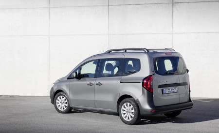 2022 Mercedes-Benz Citan Rear Three-Quarter Wallpapers 450x275 (36)