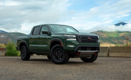 2022 Nissan Frontier Pro-4X Front Wallpapers 450x275 (15)
