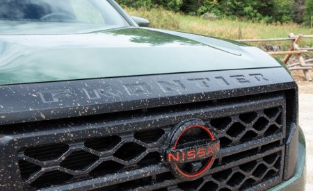 2022 Nissan Frontier Pro-4X Grill Wallpapers 450x275 (30)